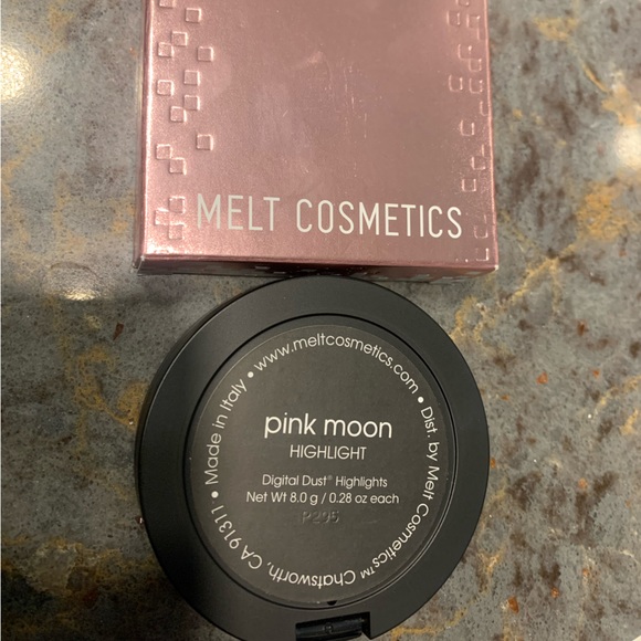 Melt Cosmetics Pink Moon Digital Dust Highlighter - Picture 5 of 7